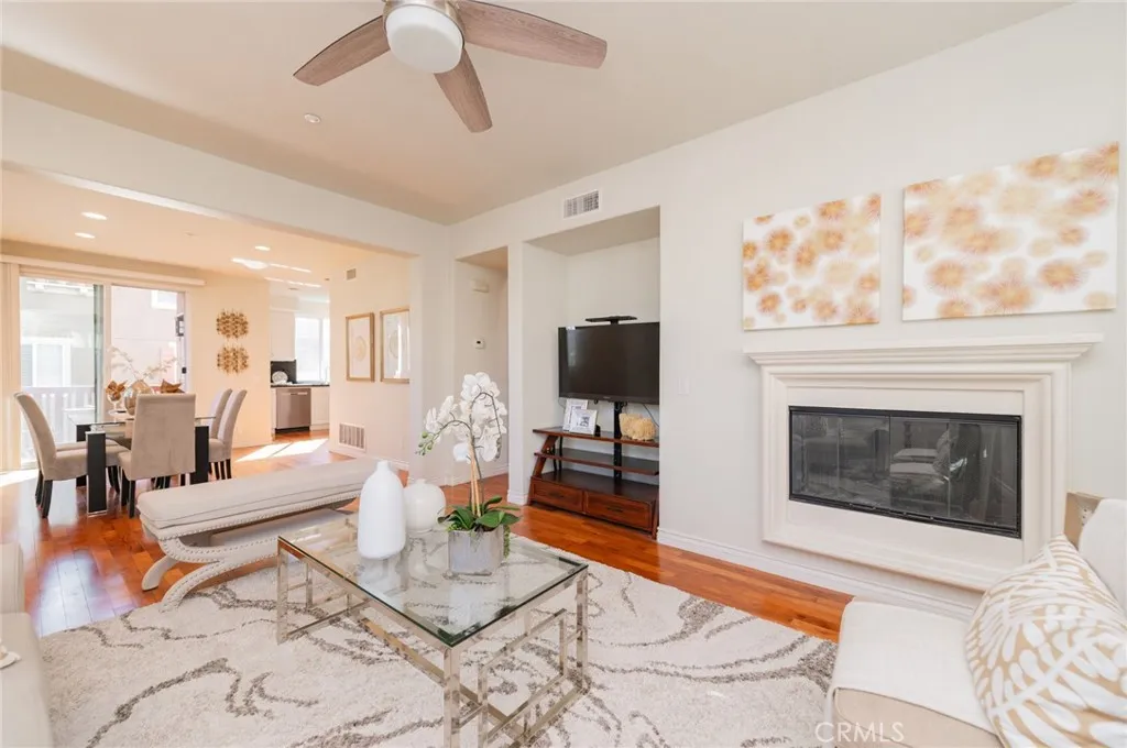 Additional image 3 of 10 Flyers Ln, Tustin, CA 92782