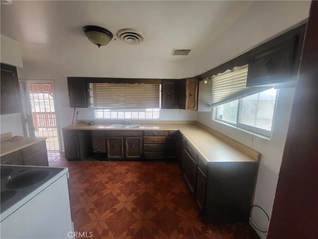 Additional image 32 of 19859 Anahola Rd, Helendale, CA 92342