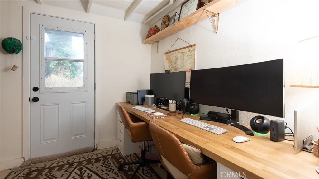 Additional image 34 of 28916 Valley Heights Dr, Agoura Hills, CA 91301