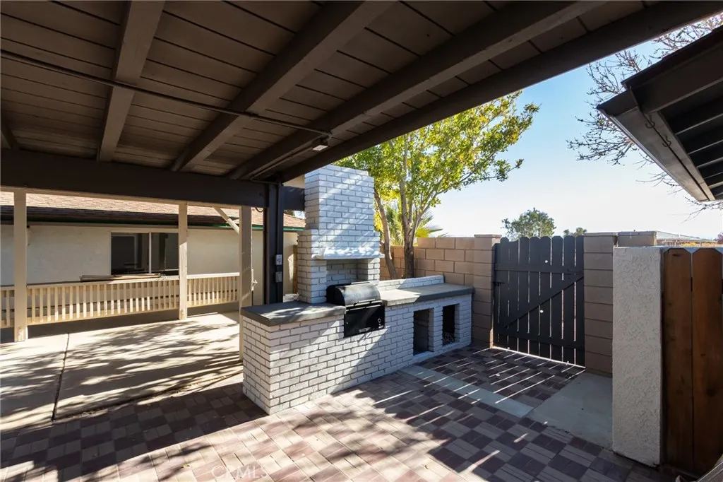 Additional image 39 of 10731 Anaconda Avenue, Oak Hills, CA 92344