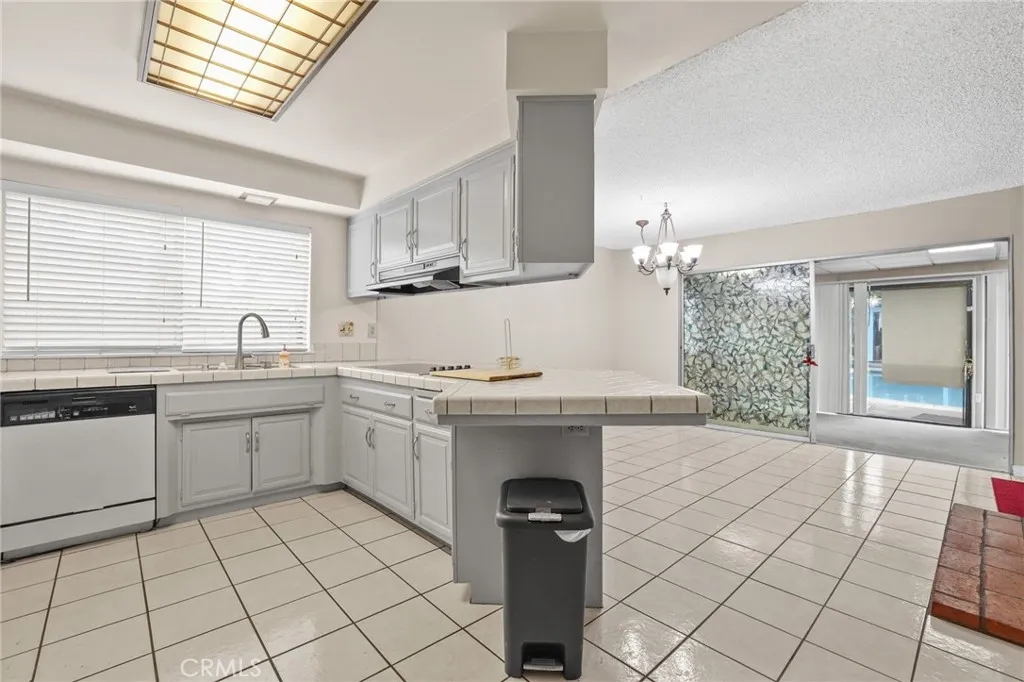 Additional image 12 of 618 N Lincoln Ave, Fullerton, CA 92831