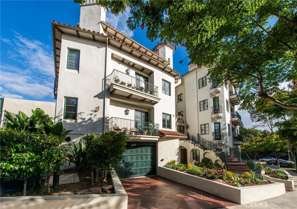 Additional image 5 of 558 Hillgreen Drive Unit 207, Beverly Hills, CA 90212