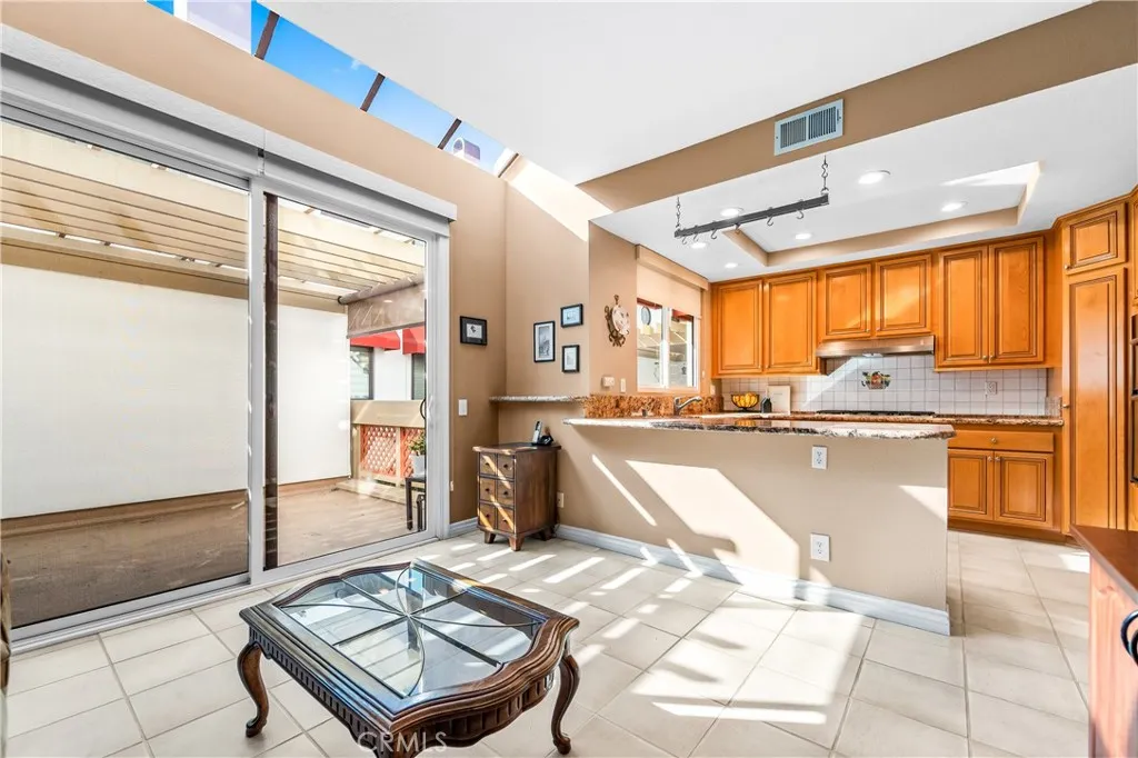 Additional image 78 of 19481 Pompano Ln Unit 110, Huntington Beach, CA 92648