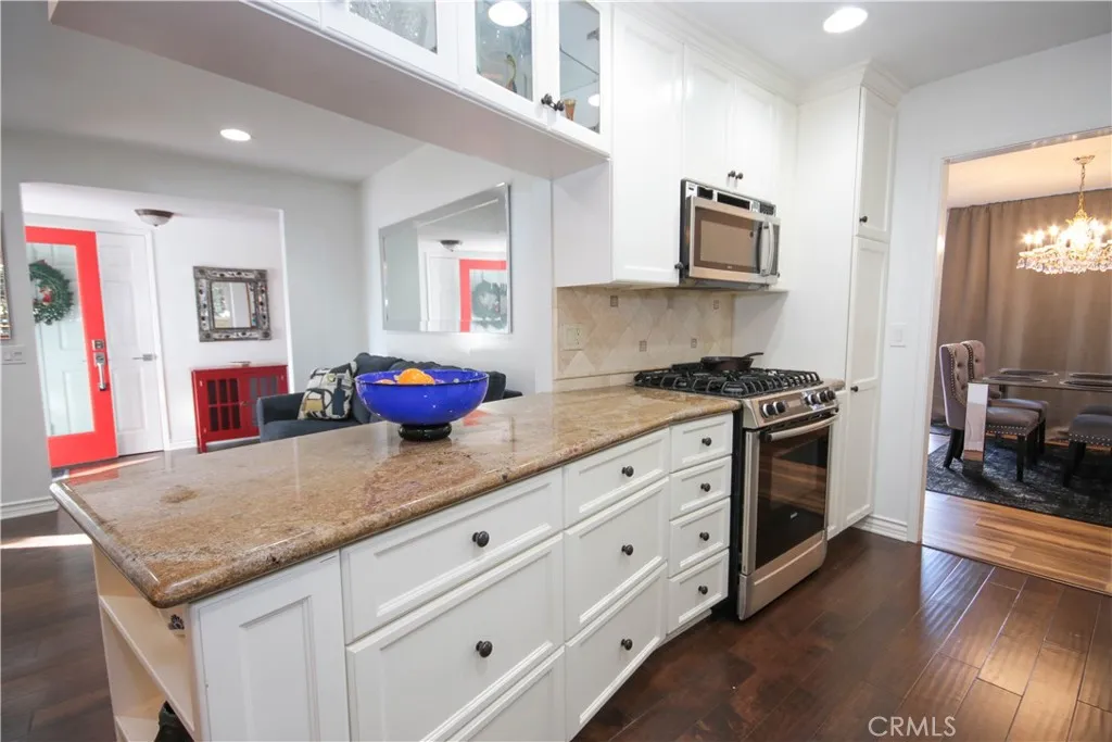 Additional image 15 of 10211 Cliff Drive, Huntington Beach, CA 92646