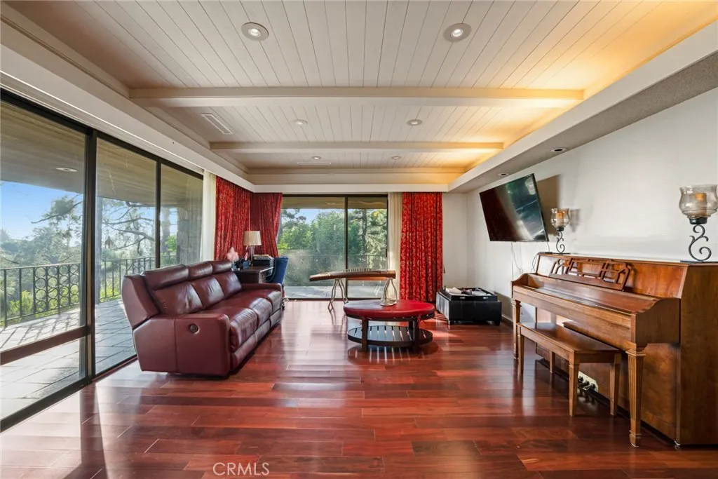 Additional image 128 of 1458 Hillcrest, Pasadena, CA 91106