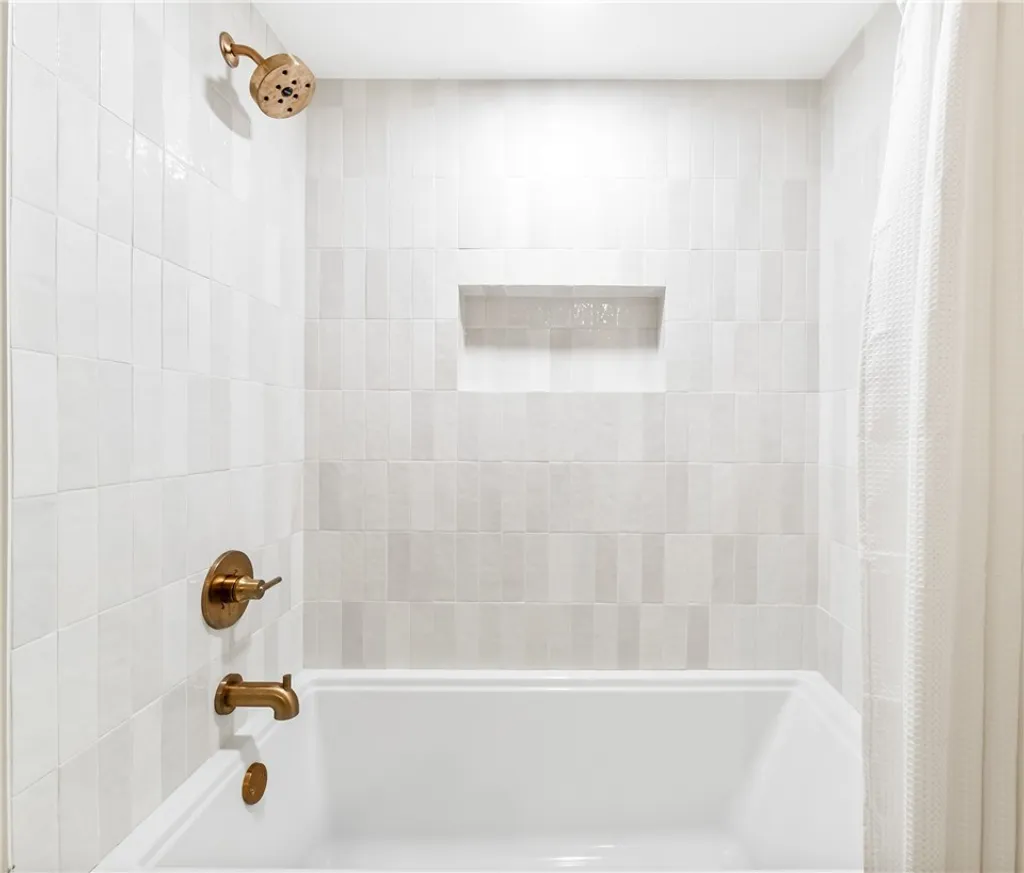 Additional image 33 of 423 18th Street, Huntington Beach, CA 92648