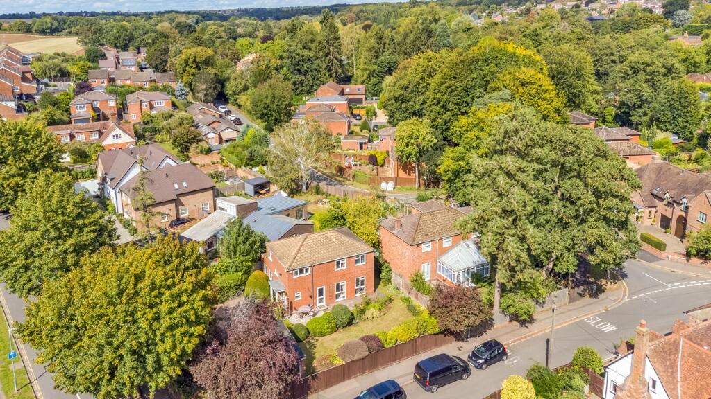 Additional image 26 of Elmoor Avenue, Welwyn, Hertfordshire, AL6 9PA