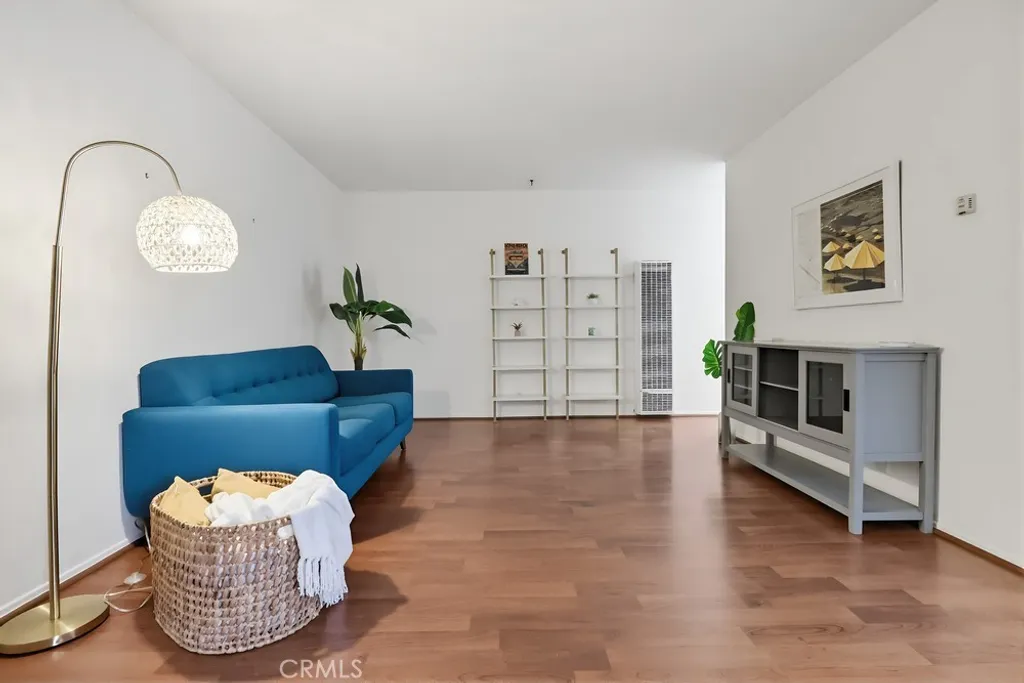 Additional image 6 of 307 Cherry Avenue Unit 6, Long Beach, CA 90802