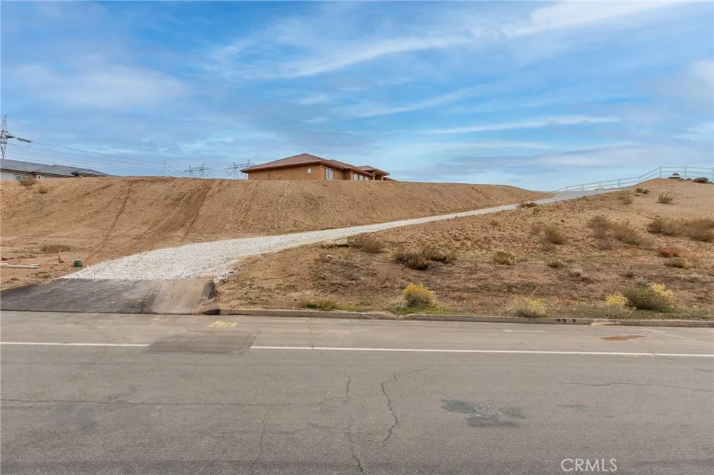 Additional image 110 of 6850 Braceo St, Oak Hills, CA 92344