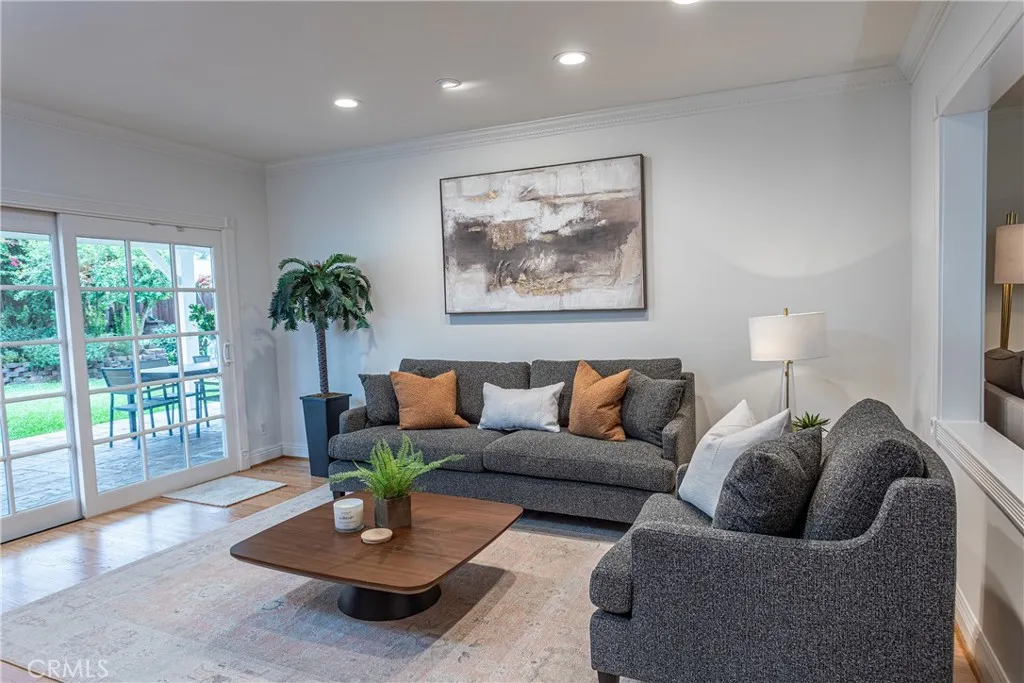 Additional image 25 of 842 Cornell Dr, Burbank, CA 91504