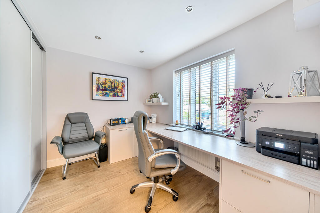 Additional image 11 of Old School Drive, St. Albans, AL4