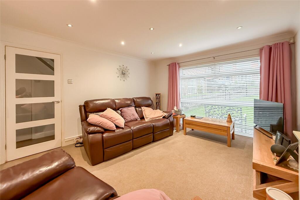 Additional image 20 of Tiverton Court, Harpenden, Hertfordshire, AL5