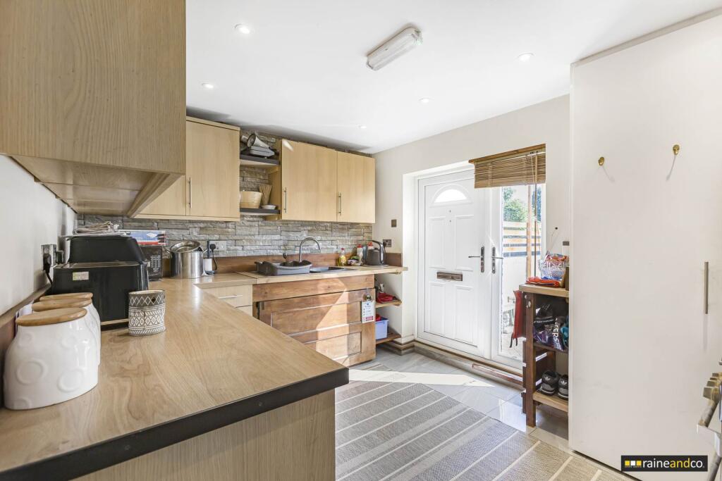 Additional image 5 of Aldykes, Hatfield