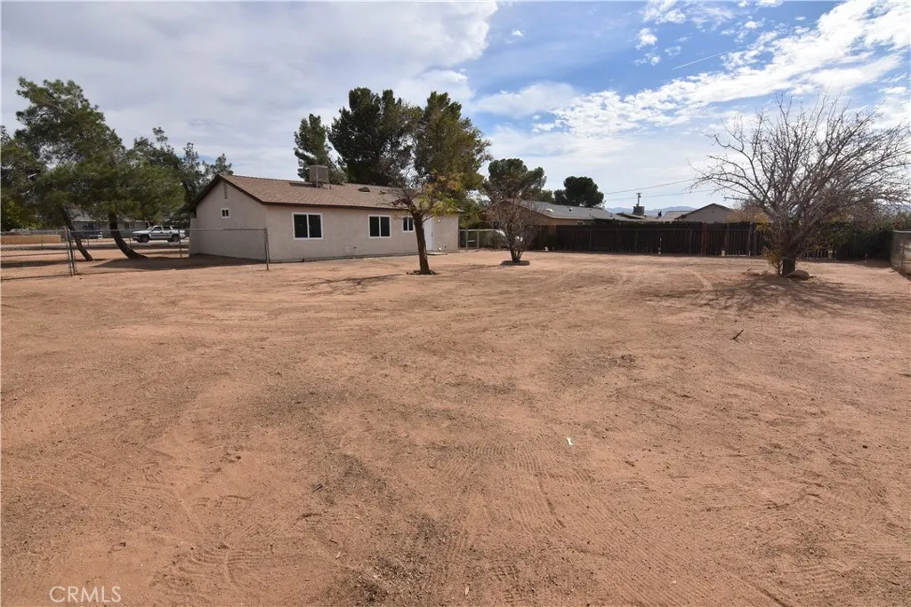 Additional image 36 of 14564 Tonikan Rd, Apple Valley, CA 92307