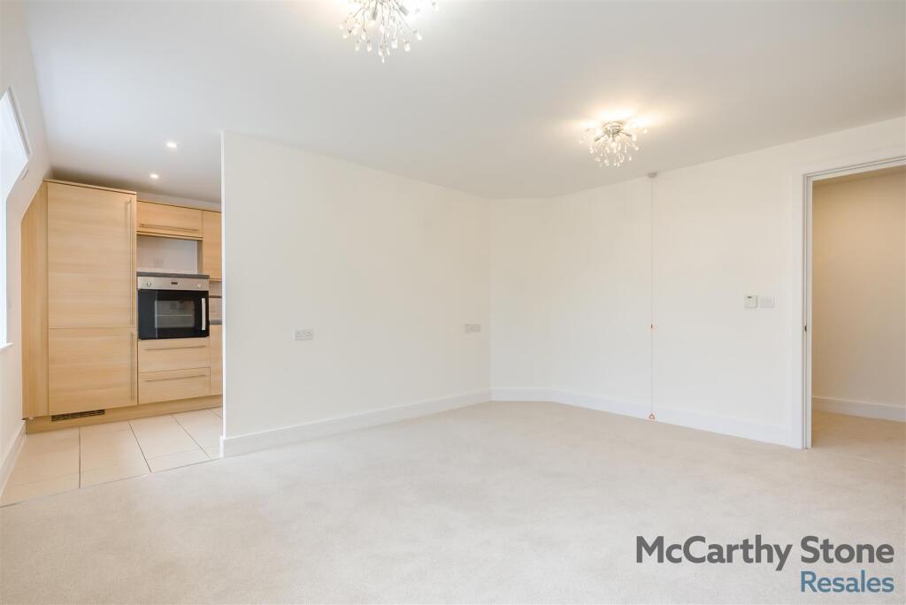 Additional image 28 of Peel Court, College Way, Welwyn Garden City, Hertfordshire, AL8 6DG