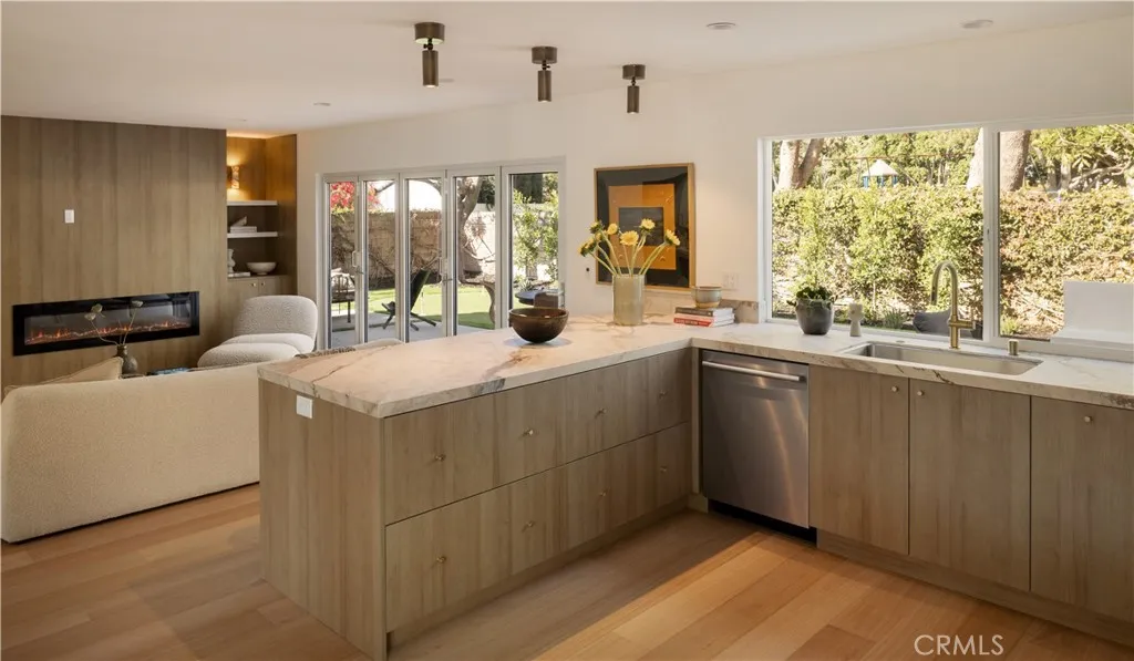 Additional image 43 of 872 Liard Pl, Costa Mesa, CA 92626