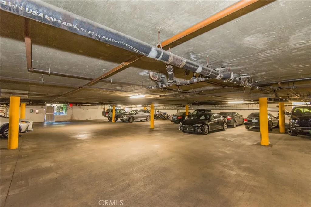 Additional image 38 of 7045 Woodley Avenue Unit 218, Van Nuys, CA 91406