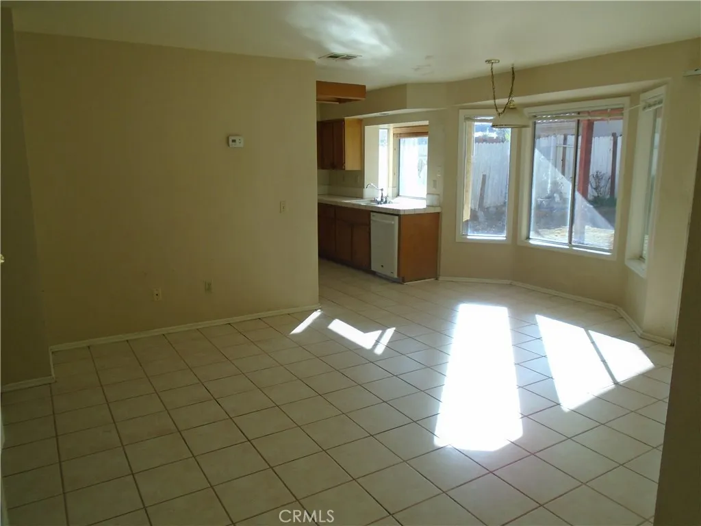 Additional image 4 of 37739 Cardiff St, Palmdale, CA 93550