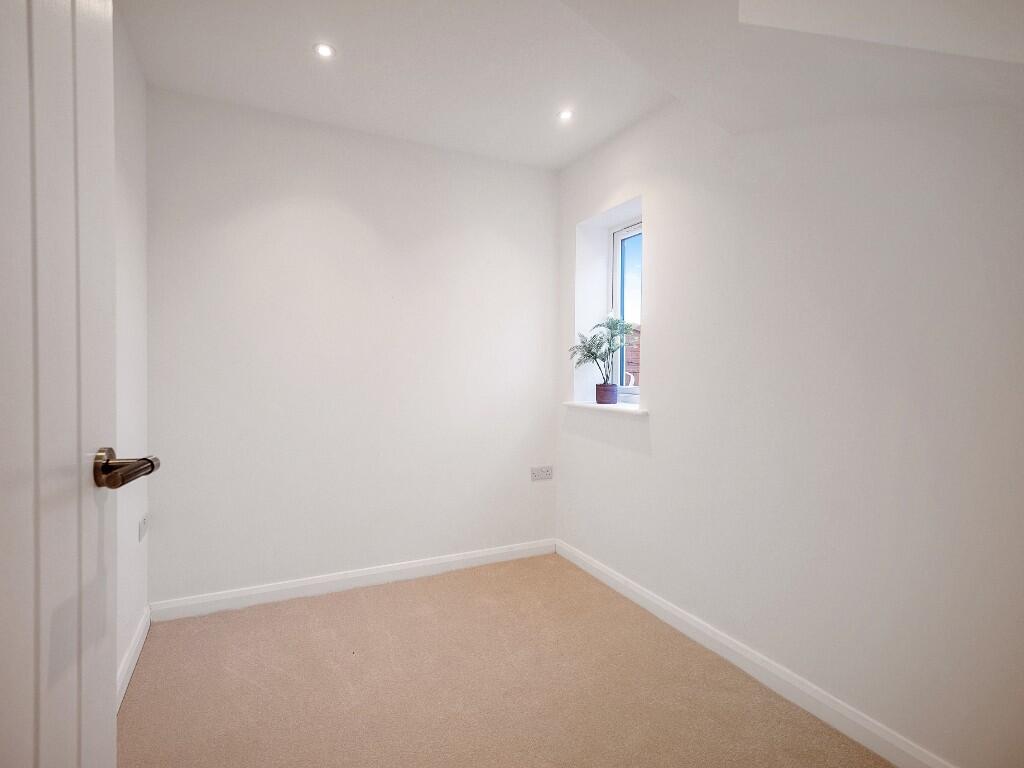 Additional image 14 of 15 Marshall Avenue, St. Albans, Hertfordshire, AL3