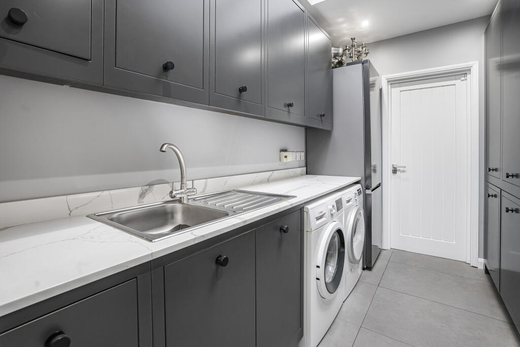 Additional image 26 of Charmouth Road, St. Albans, Hertfordshire, AL1