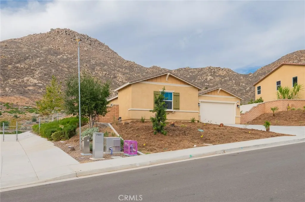Property image for 7309 Grazing Ln, Riverside, CA 92507