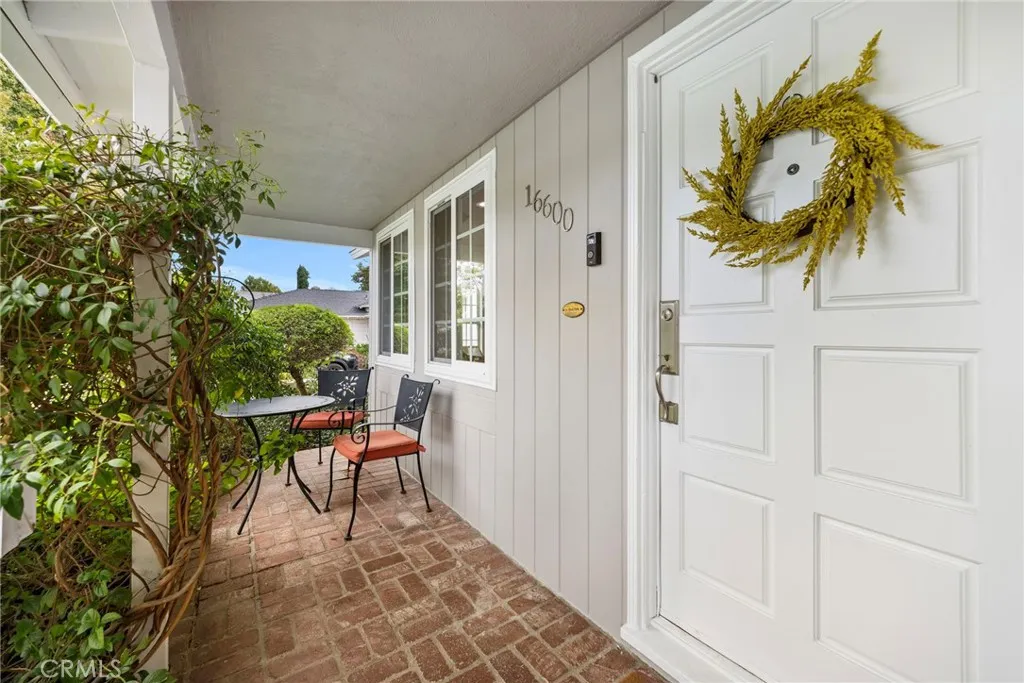 Additional image 32 of 16600 Gilmore Street, Lake Balboa, CA 91406