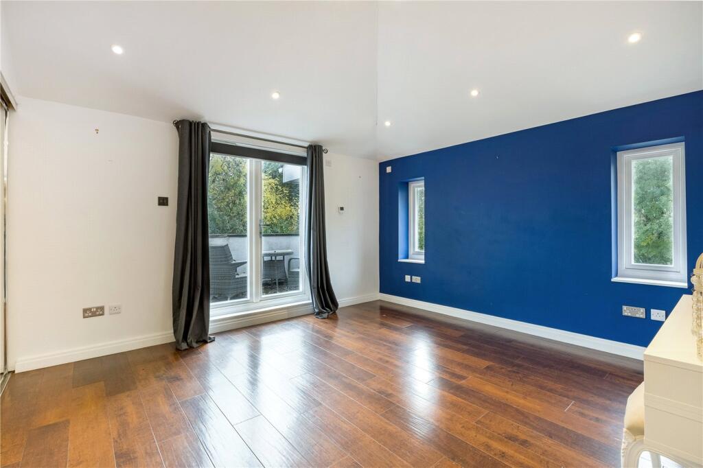 Additional image 8 of Linden Crescent, St. Albans, Hertfordshire, AL1