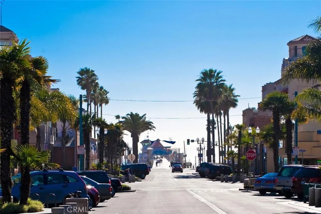 Additional image 37 of 4561 Warner Ave Unit 201, Huntington Beach, CA 92649