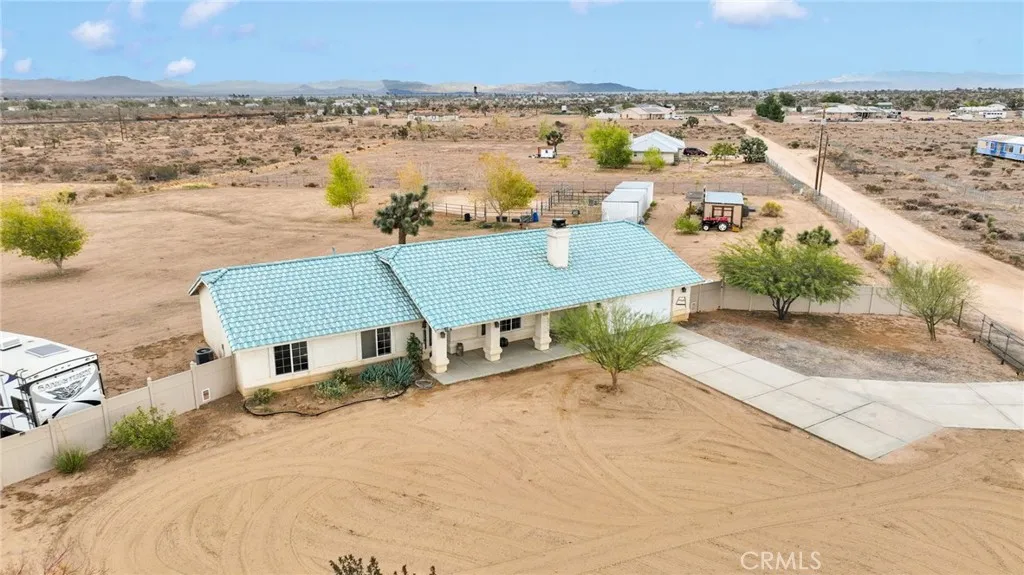 Additional image 102 of 6720 Mono Road, Phelan, CA 92371