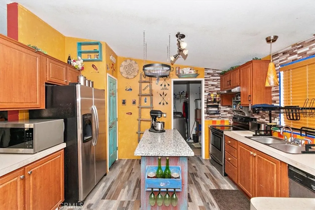 Additional image 69 of 12730 Fir Street, Oak Hills, CA 92344