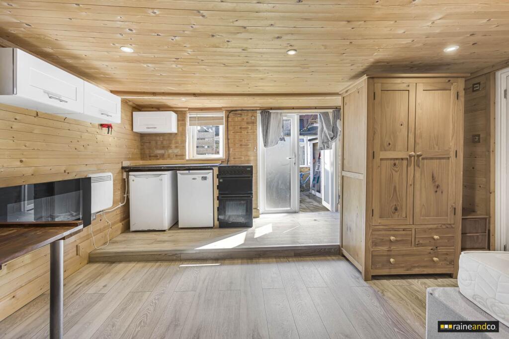 Additional image 29 of Aldykes, Hatfield