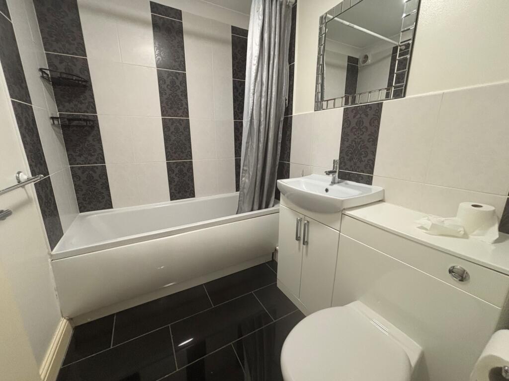 Additional image 5 of High Street, Markyate, AL3