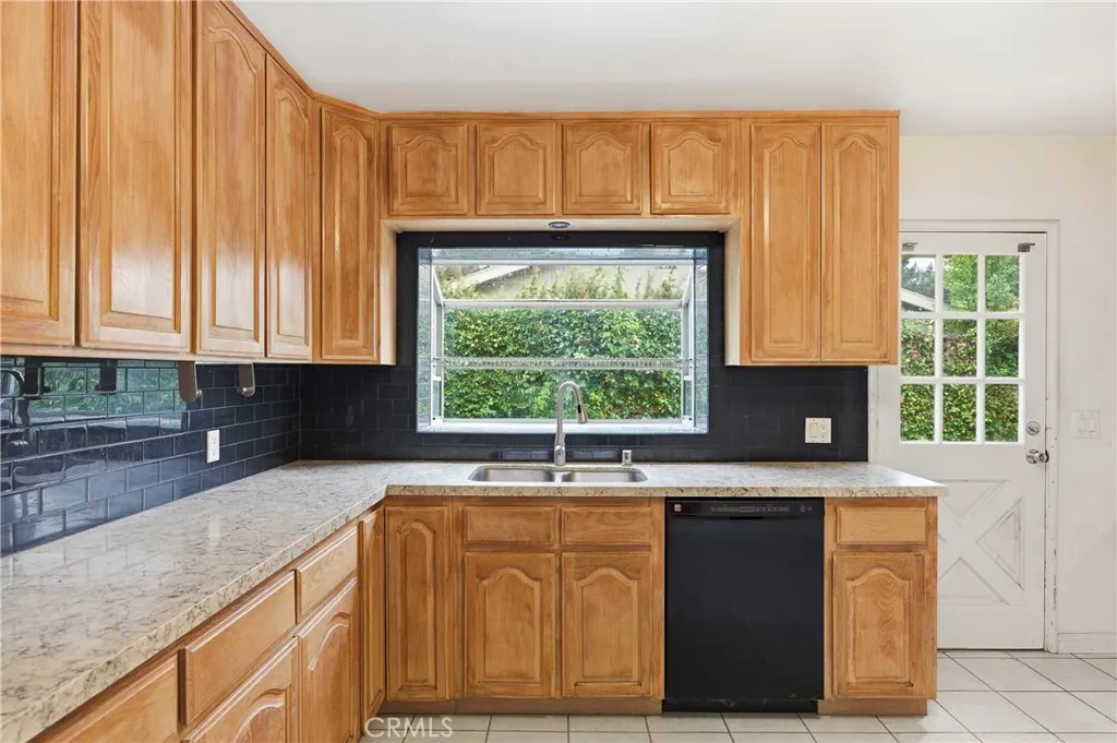 Additional image 50 of 4127 Coolidge Avenue, Los Angeles, CA 90066