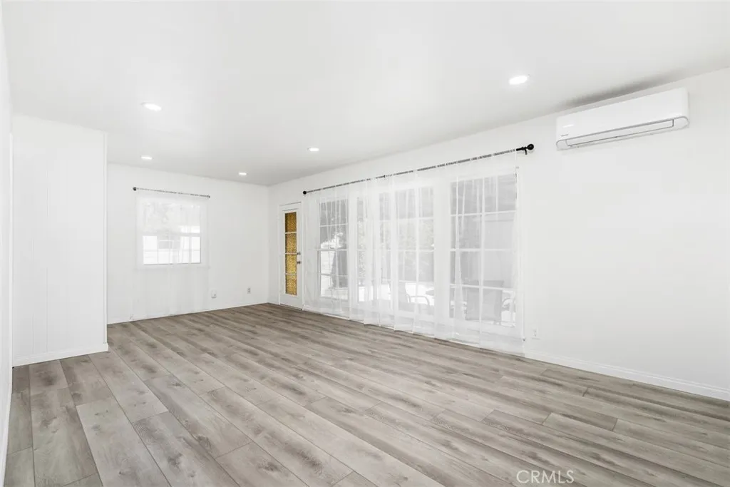 Additional image 37 of 7752 Wish, Lake Balboa, CA 91406