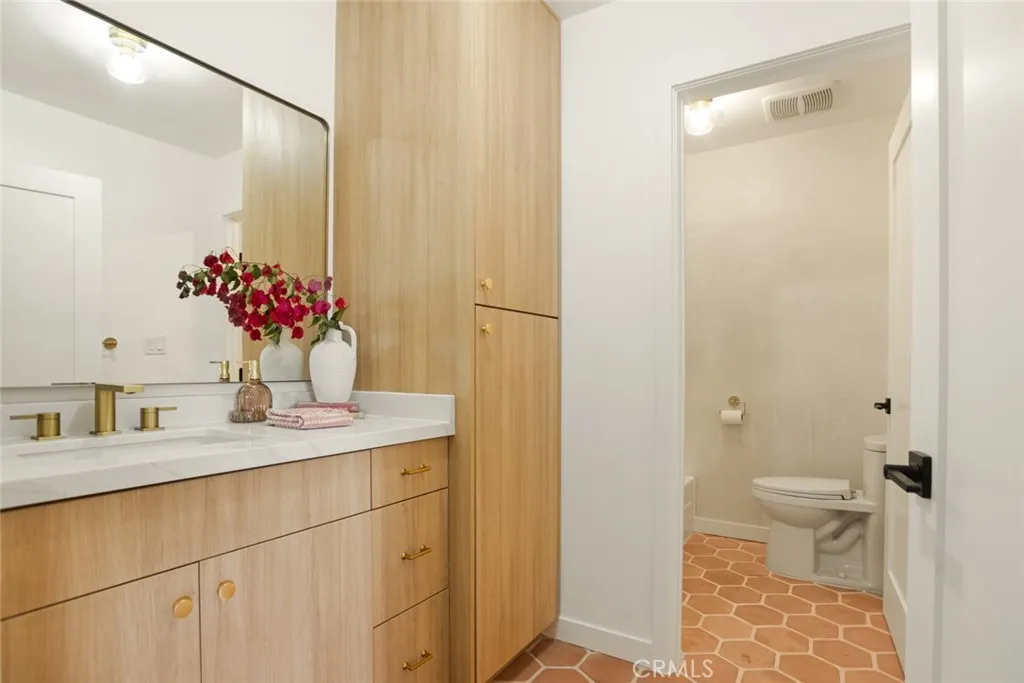 Additional image 39 of 334 Gladys Avenue Unit 305, Long Beach, CA 90814