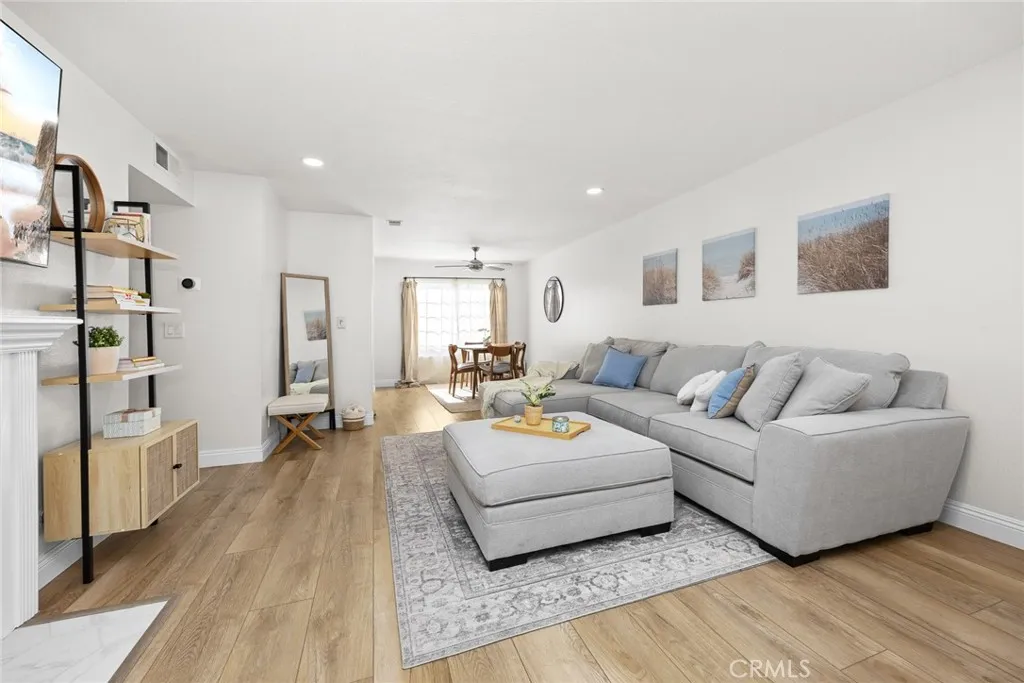 Additional image 8 of 154 N Meridith Avenue Unit 8, Pasadena, CA 91106