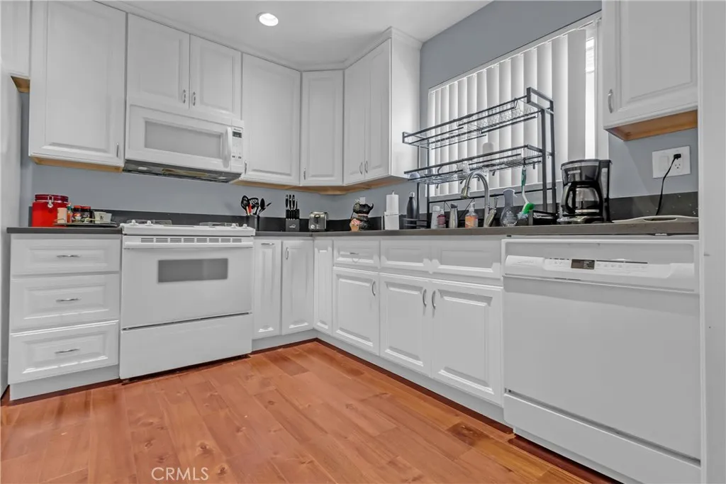 Additional image 7 of 12334 Chandler Blvd Unit C, Valley Village, CA 91607