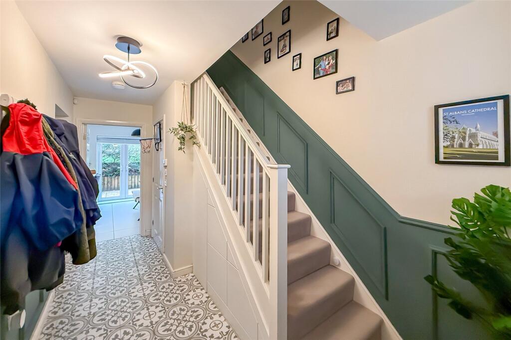 Additional image 14 of Neville Close, St. Albans, Hertfordshire, AL3