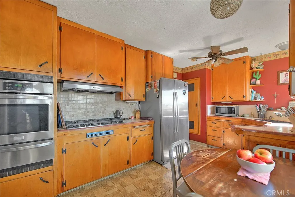 Additional image 20 of 909 W Flora Street, Ontario, CA 91762