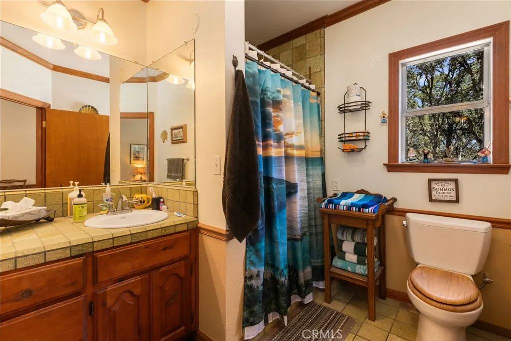 Additional image 123 of 608 Dixon Drive, Lakeport, CA 95453