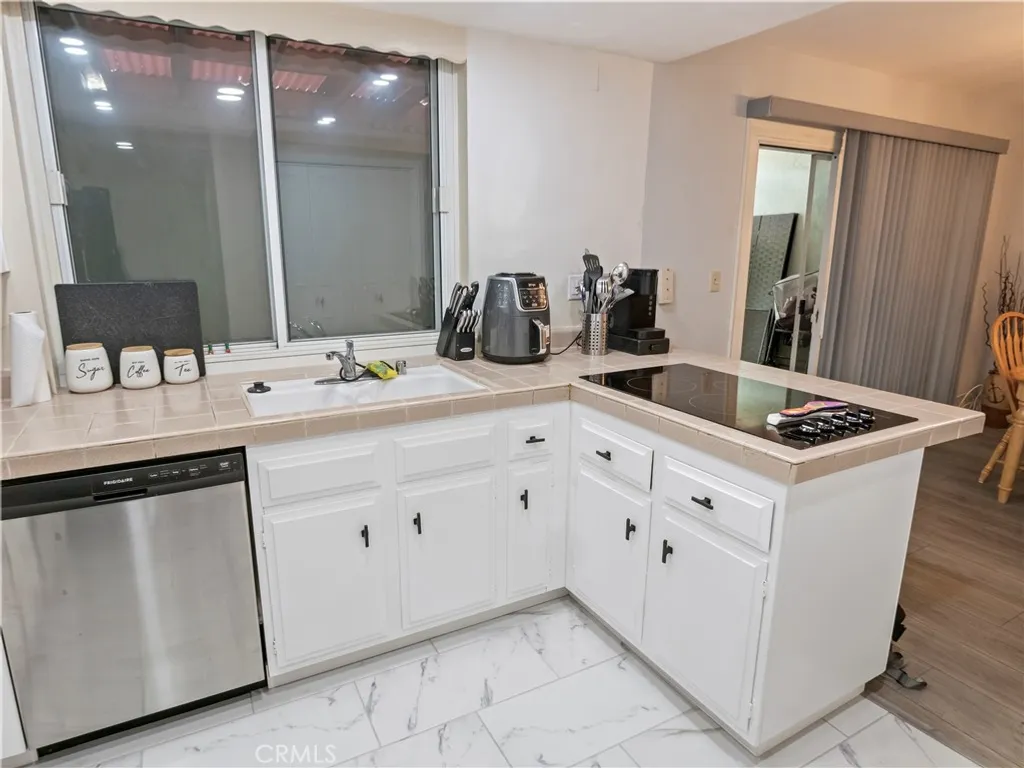 Additional image 4 of 3500 W Manchester Blvd Unit 450, Inglewood, CA 90305