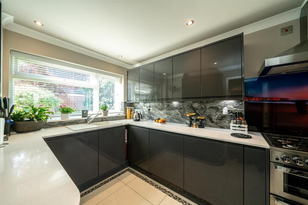 Additional image 8 of Gladeside, St. Albans