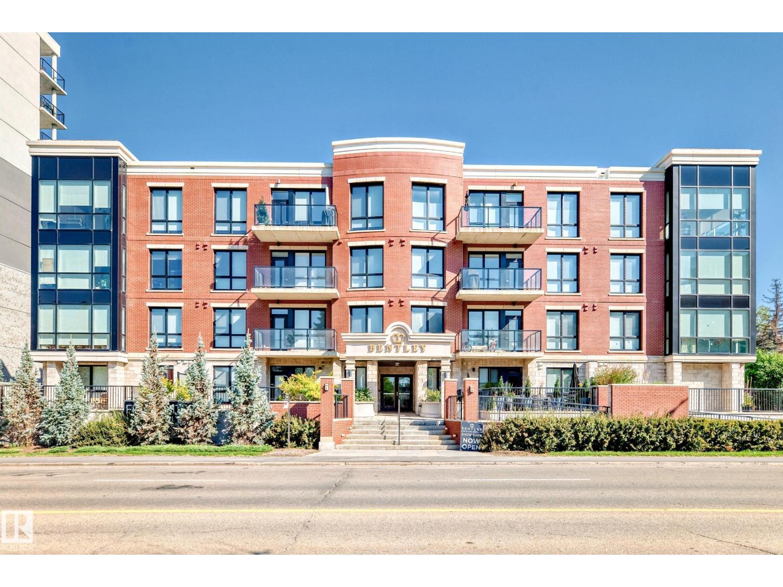 #205 11710 87 AV NW|Edmonton, Alberta T6G0Y3