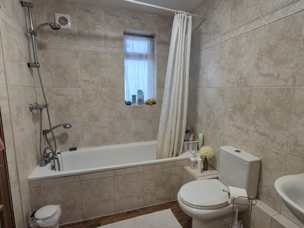 Additional image 8 of Edward Close, St. Albans, Hertfordshire, AL1