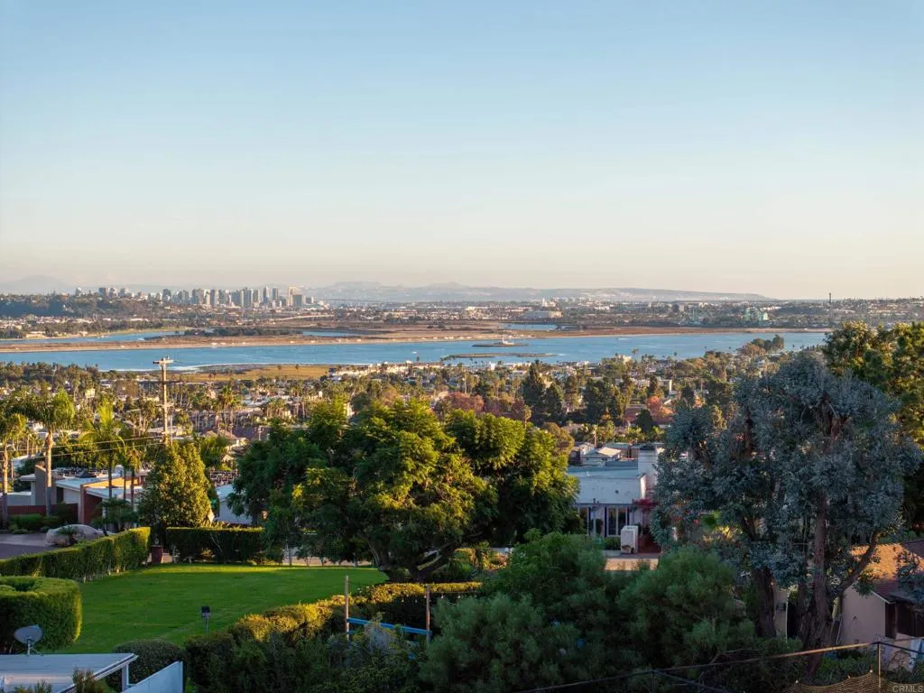 Additional image 29 of 1645 Los Altos Rd, San Diego, CA 92109