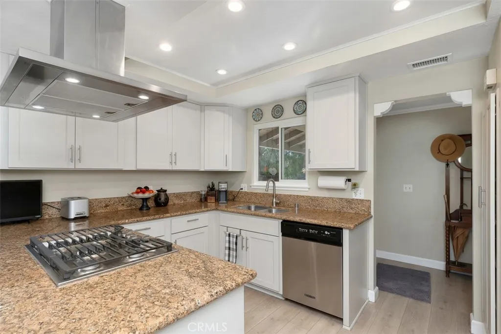 Additional image 13 of 6271 Reubens Dr, Huntington Beach, CA 92647