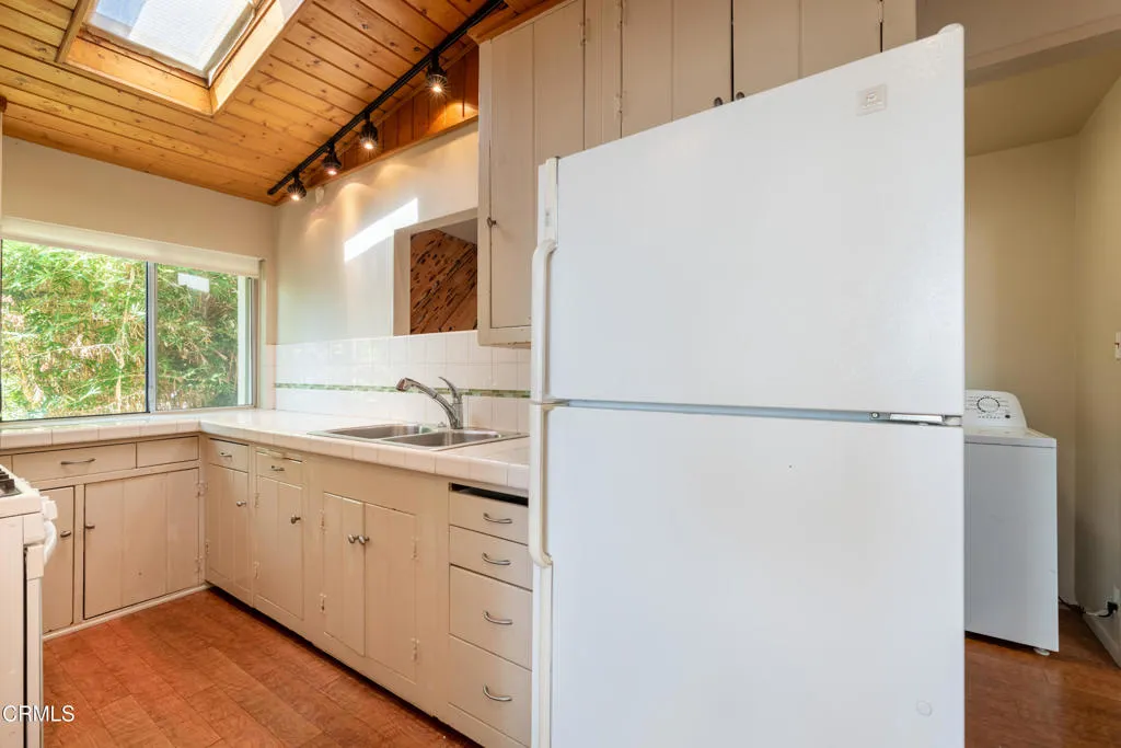 Additional image 52 of 265 W Grandview Avenue, Sierra Madre, CA 91024