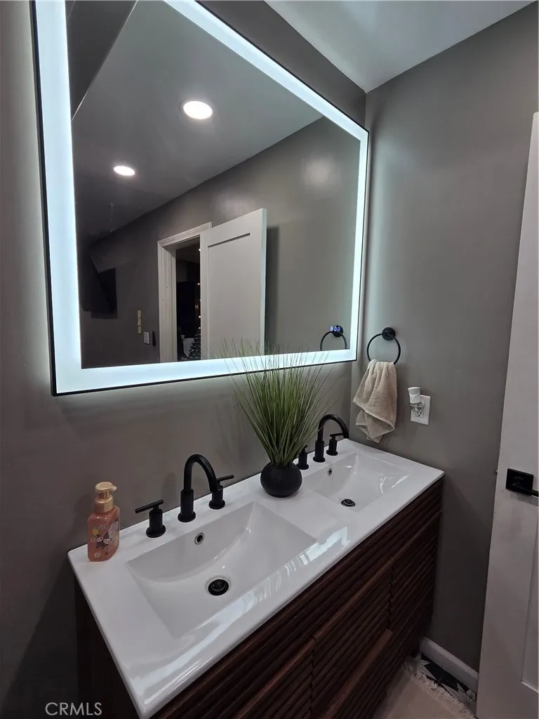 Additional image 21 of 651 Record Ave, East Los Angeles, CA 90023