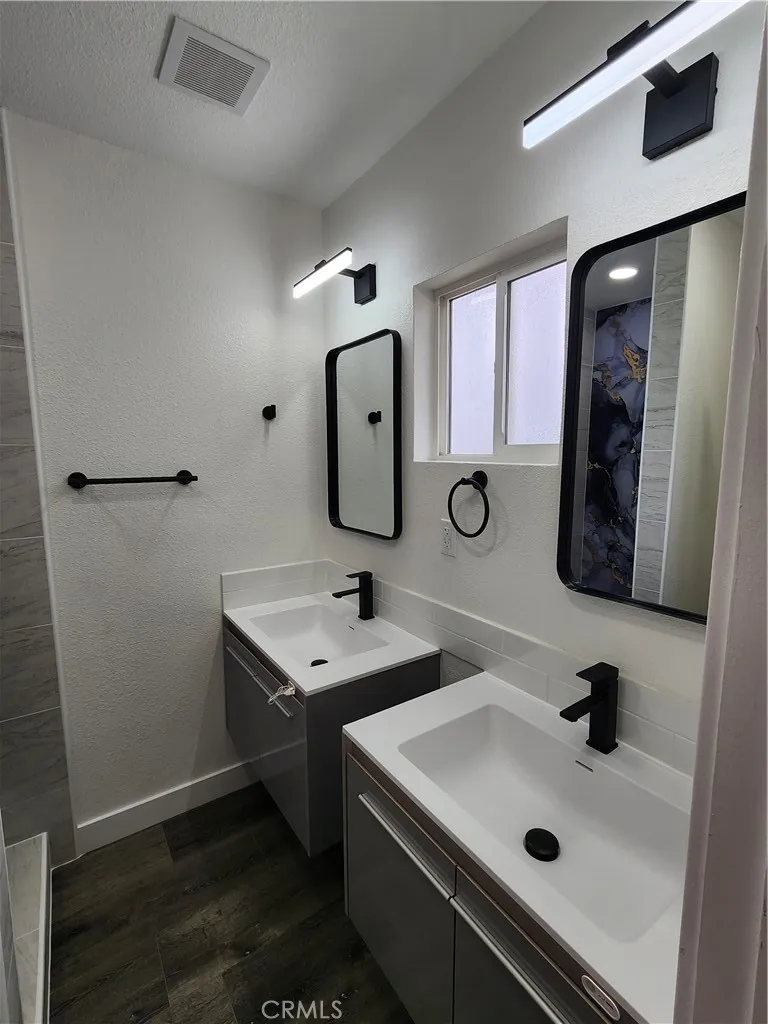 Additional image 36 of 880 S State St, Hemet, CA 92543