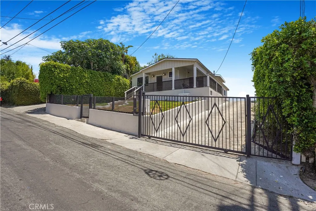 Additional image 78 of 3560 Lavell, Los Angeles, CA 90065